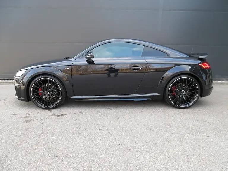 Gebraucht Audi TT Comfort 197 PS (144 kW) 2023 Schwarz  metallic Coupé