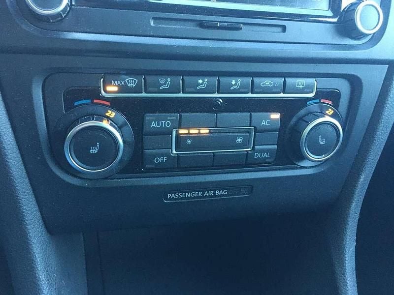 Gebraucht VW Golf VI 105 PS (77 kW) 2010 Grau Kleinwagen