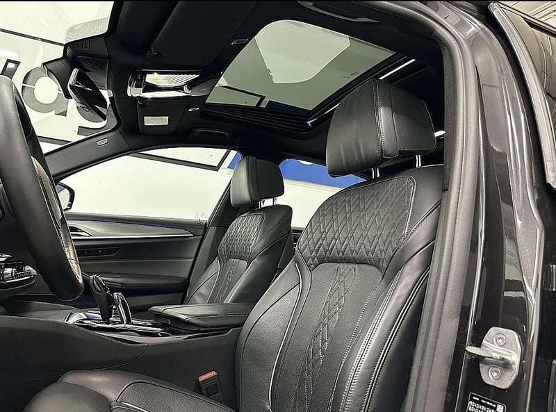 Gebraucht BMW 540 340 PS (250 kW) 2018 Grau Limousine