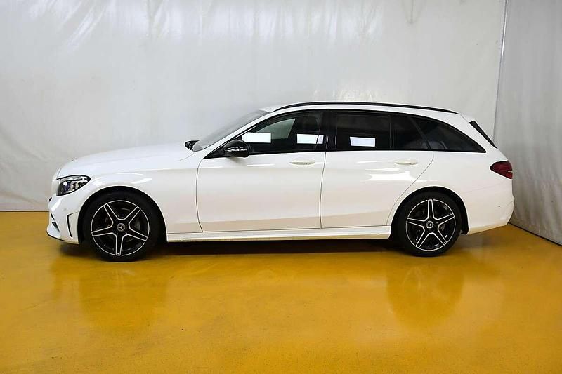 Gebraucht Mercedes C200 AMG line 160 PS (117 kW) 2019 Weiß Kombi