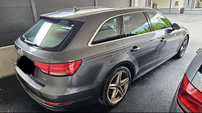 Gebraucht Audi A4 Sport 150 PS (110 kW) 2017 Grau Kombi