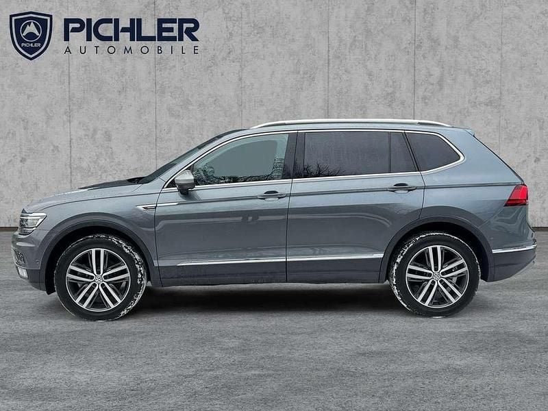 Gebraucht VW Tiguan Allspace Highline 200 PS (147 kW) 2021 Dunkelgrau  metallic SUV