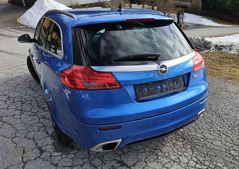 Gebraucht Opel Insignia OPC 325 PS (239 kW) 2010 Blau Kombi