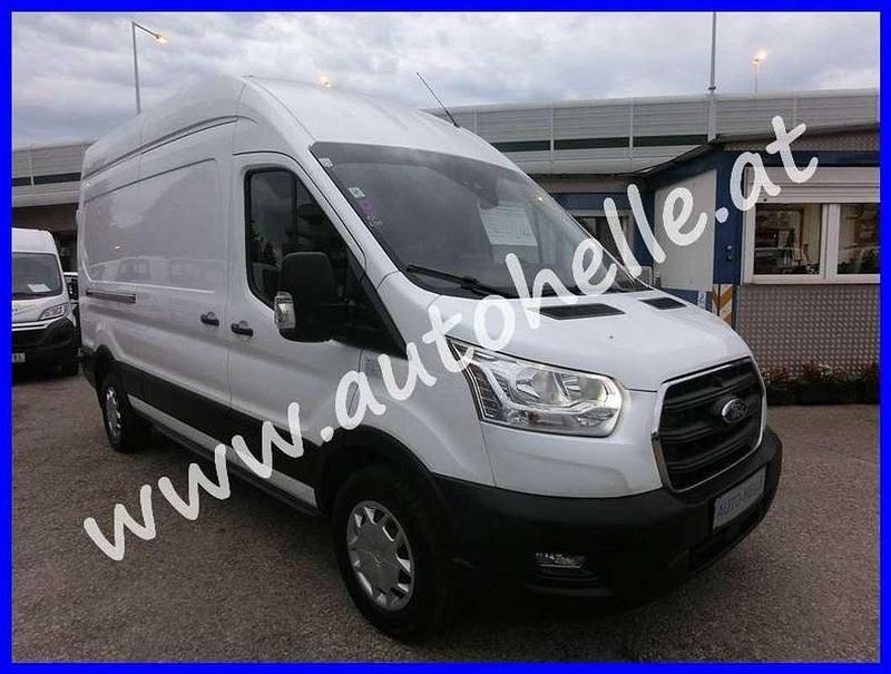 Gebraucht Ford Transit Trend 131 PS (96 kW) 2021 Weiß Van