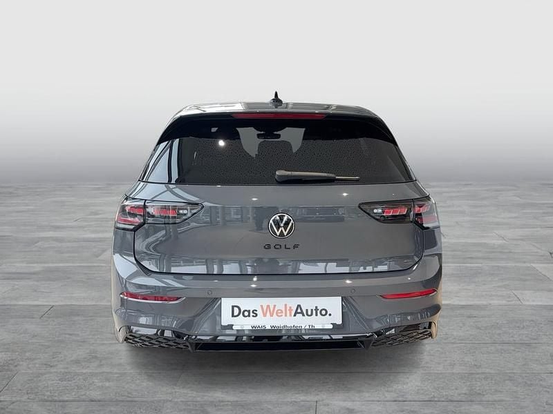 Neu VW Golf VIII Sport 115 PS (84 kW) 2026 Mittelgrau  metallic