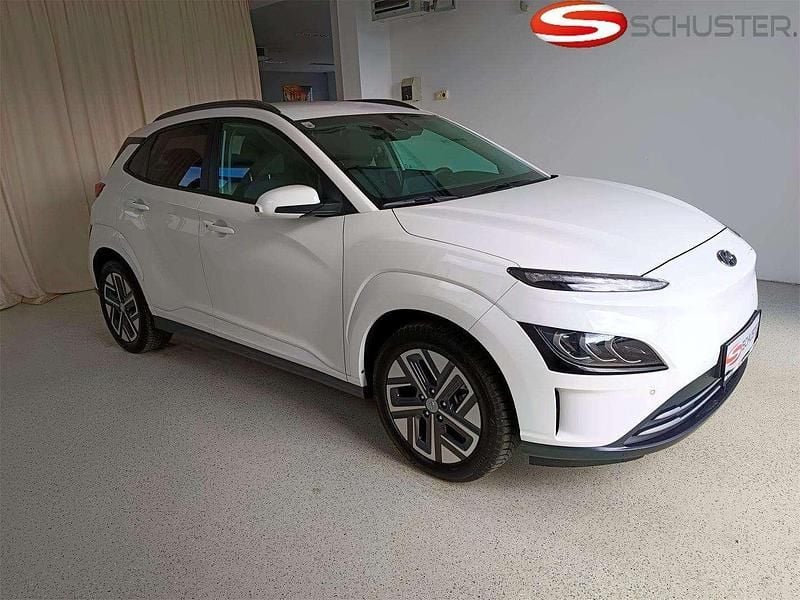 Atlasweiss Gebraucht 2022 Hyundai Kona Trend SUV | € 29.710 (Teuer) - Bild 1/4