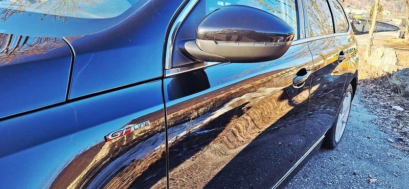 Gebraucht Peugeot 308 SW GT-line 120 PS (88 kW) 2016 Schwarz Kombi