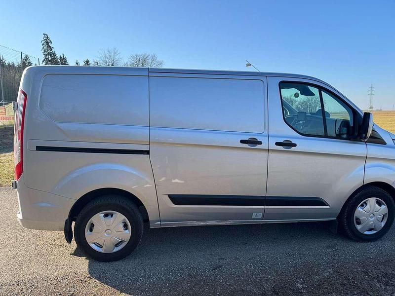 Gebraucht Ford Transit Limited 170 PS (125 kW) 2019 Silber Limousine