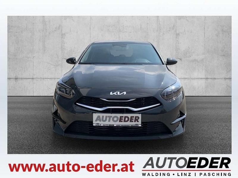 Gebraucht Kia Ceed Silver 101 PS (74 kW) 2025 Grau Kleinwagen