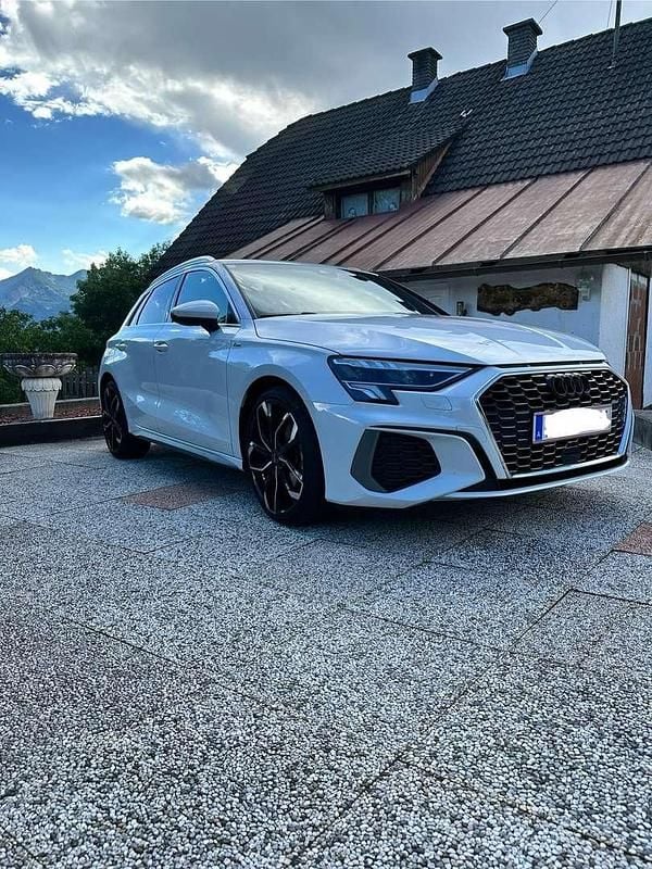 Gebraucht Audi A3 S-Line 116 PS (85 kW) 2023 Limousine