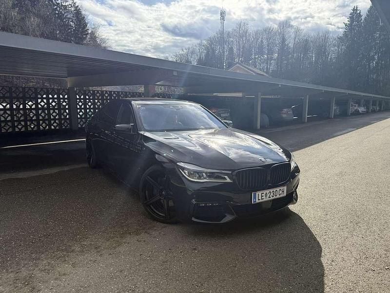 Gebraucht BMW 740 M Sport 258 PS (189 kW) 2016 Schwarz Limousine
