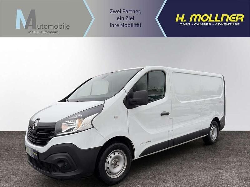 Gebraucht Renault Trafic Komfort 145 PS (106 kW) 2017 Weiß Van / Kleinbus