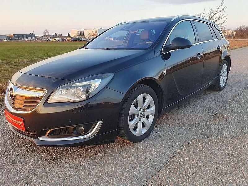 Gebraucht Opel Insignia Cosmo 163 PS (119 kW) 2014 Schwarz Kombi