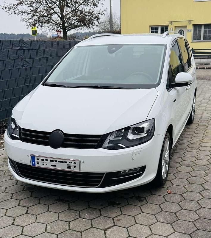 Weiß Gebraucht 2019 VW Sharan Business+ Van / Kleinbus | € 16.900 (Superpreis) - Bild 1/4