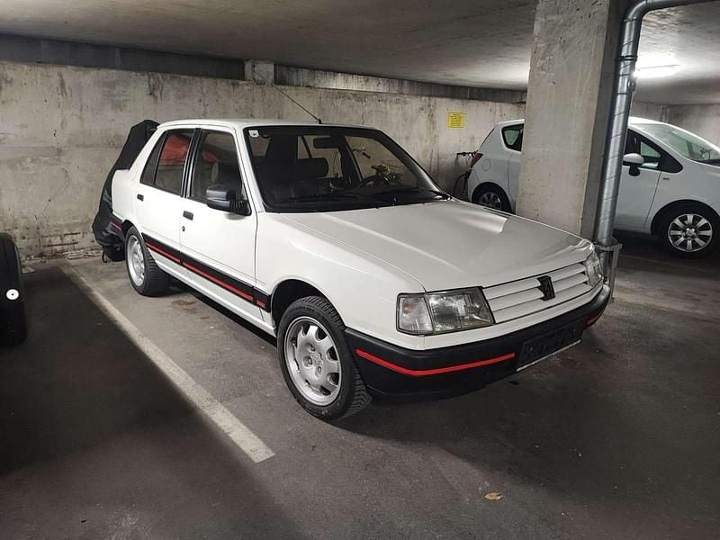 Weiß Gebraucht 1992 Peugeot 309 Kleinwagen | € 5.500 - Bild 1/4