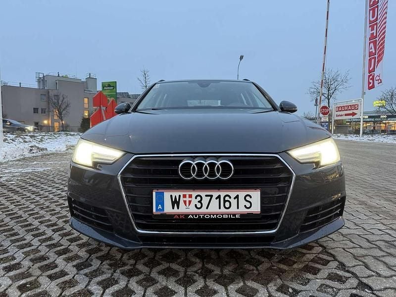 Gebraucht Audi A4 Design 122 PS (89 kW) 2017 Grau Kombi