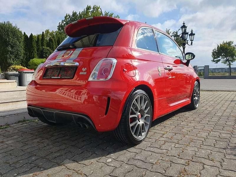 Gebraucht Abarth 695 179 PS (131 kW) 2010 Rot Kleinwagen