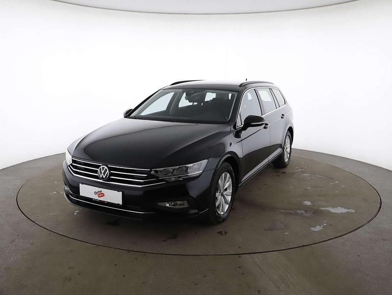 Gebraucht VW Passat Business 122 PS (89 kW) 2021 Schwarz Kombi