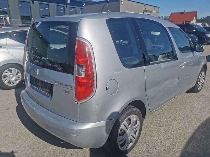 Gebraucht Skoda Roomster Style 80 PS (58 kW) 2008 Silber Van / Kleinbus