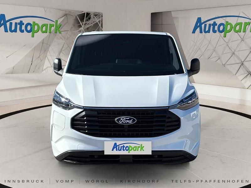Gebraucht Ford Transit Custom Trend 233 PS (171 kW) 2025 Weiß Van / Kleinbus
