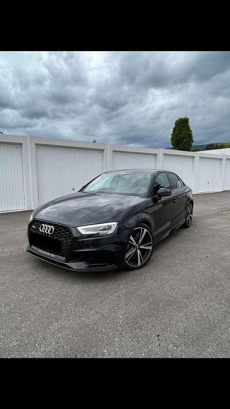 Schwarz Gebraucht 2020 Audi RS3 Limousine | € 50.390 - Bild 1/4