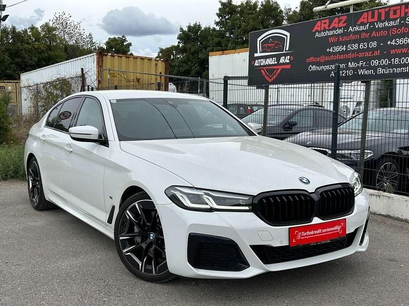 Weiß Gebraucht 2022 BMW 530 M Sport Limousine | € 44.990 (Fairer Preis) - Bild 1/4