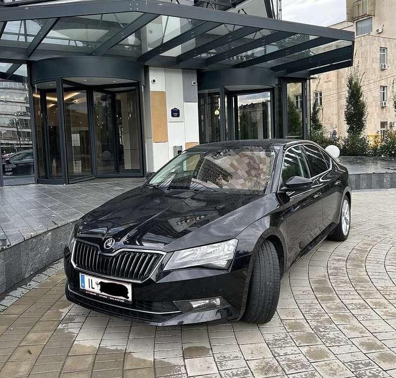 Gebraucht Skoda Superb 150 PS (110 kW) 2016 Schwarz Limousine