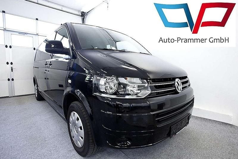 Schwarz Gebraucht 2015 VW Caravelle Comfortline Van / Kleinbus | € 34.800 - Bild 1/4