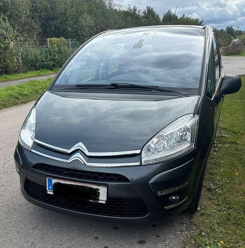 Grau Gebraucht 2013 Citroën C4 Picasso Van / Kleinbus | € 5.390 (Guter Preis) - Bild 1/4