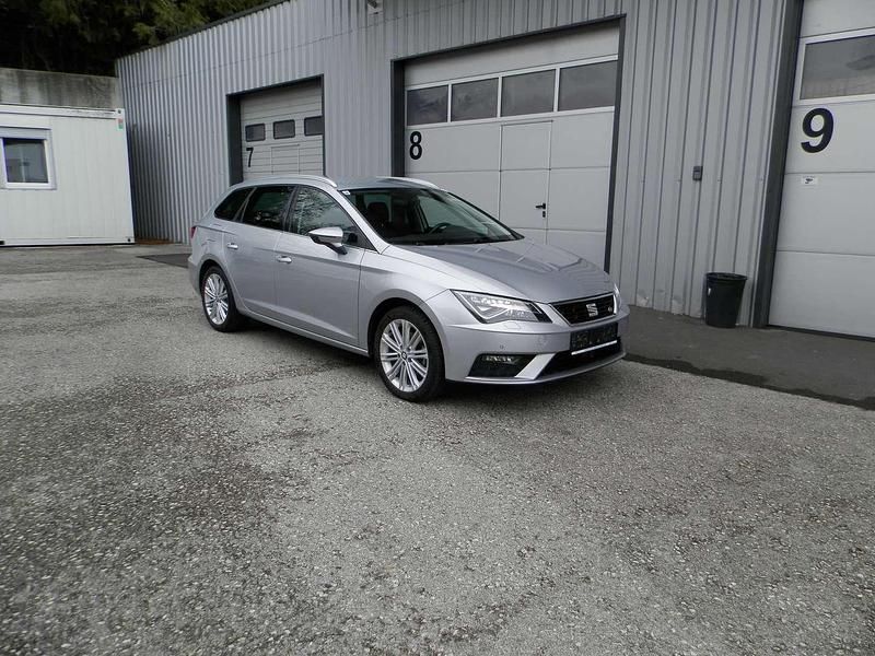 Grau Gebraucht 2020 Seat Leon XCELLENCE Kombi | € 13.890 (Fairer Preis) - Bild 1/4