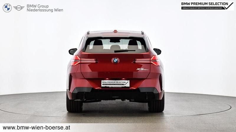 Gebraucht BMW X3 Efficient Dynamics 197 PS (144 kW) 2025 Fire red SUV