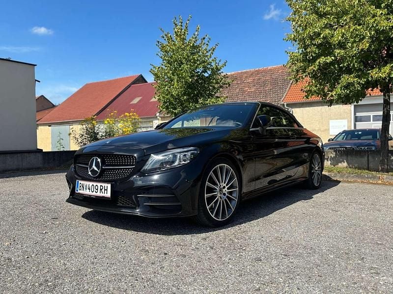 Schwarz Gebraucht 2019 Mercedes C200 AMG line Cabrio | € 30.900 (Guter Preis) - Bild 1/4