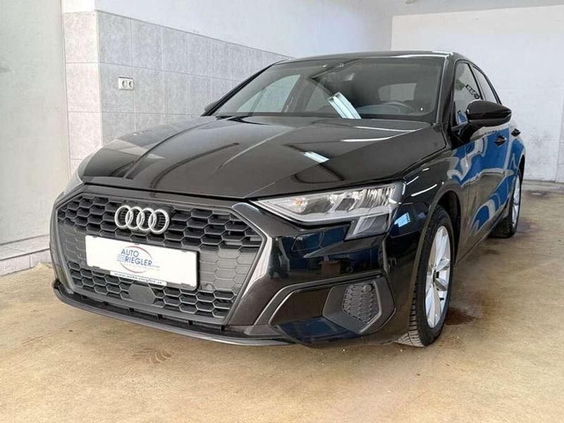 Gebraucht Audi A3 Basis 150 PS (110 kW) 2021 Schwarz Limousine