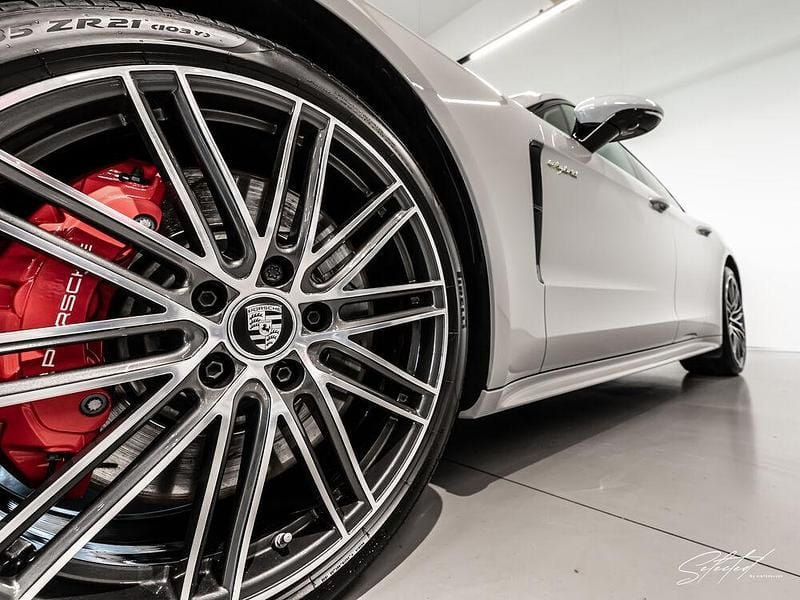 Gebraucht Porsche Panamera 4S Sport Turismo 560 PS (411 kW) 2024 Grau Limousine