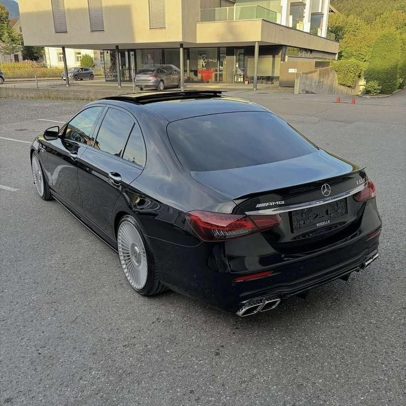 Gebraucht Mercedes E220 AMG line 194 PS (142 kW) 2022 Limousine