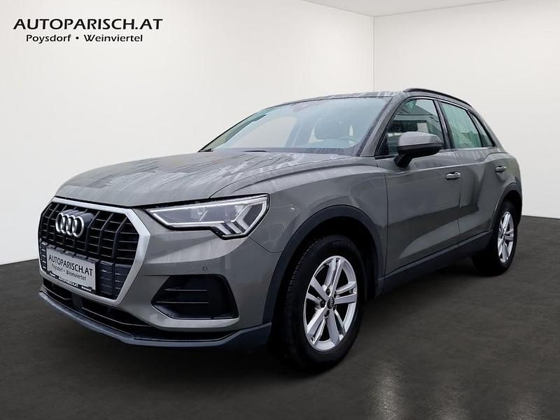 Mittelgrau metallic Gebraucht 2019 Audi Q3 Ambiente SUV | € 24.560 (Etwas zu teuer) - Bild 1/4