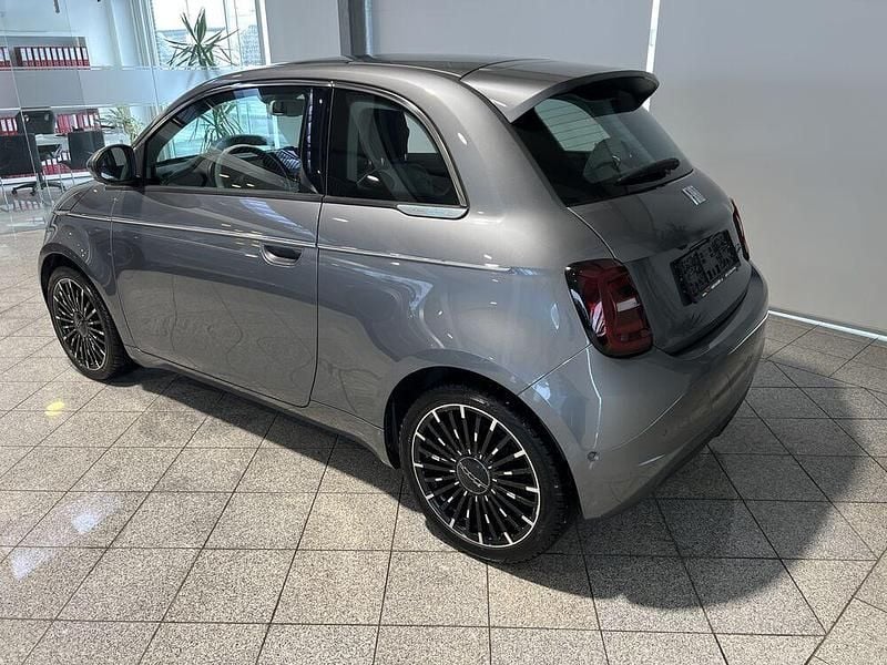 Gebraucht Fiat 500e La Prima 86 kW (118 PS) 2022 Grau Limousine