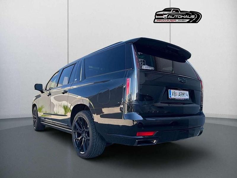 Gebraucht Cadillac Escalade 426 PS (313 kW) 2021 Schwarz SUV