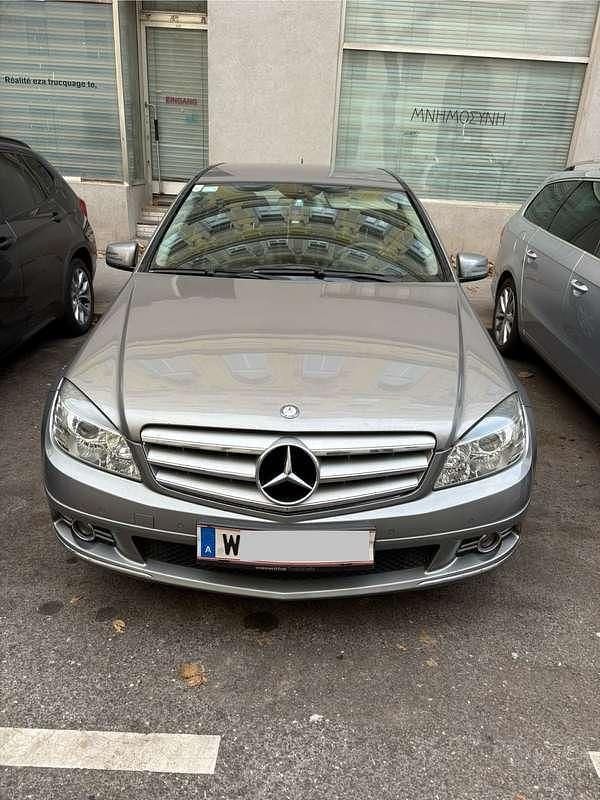 Gebraucht Mercedes C200 Avantgarde 136 PS (100 kW) 2009 Limousine