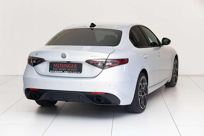 Gebraucht Alfa Romeo Giulia Sprint 280 PS (205 kW) 2025 Silber Limousine