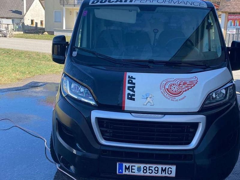 Weiß Gebraucht 2019 Peugeot Boxer Van | € 12.500 (Superpreis) - Bild 1/4