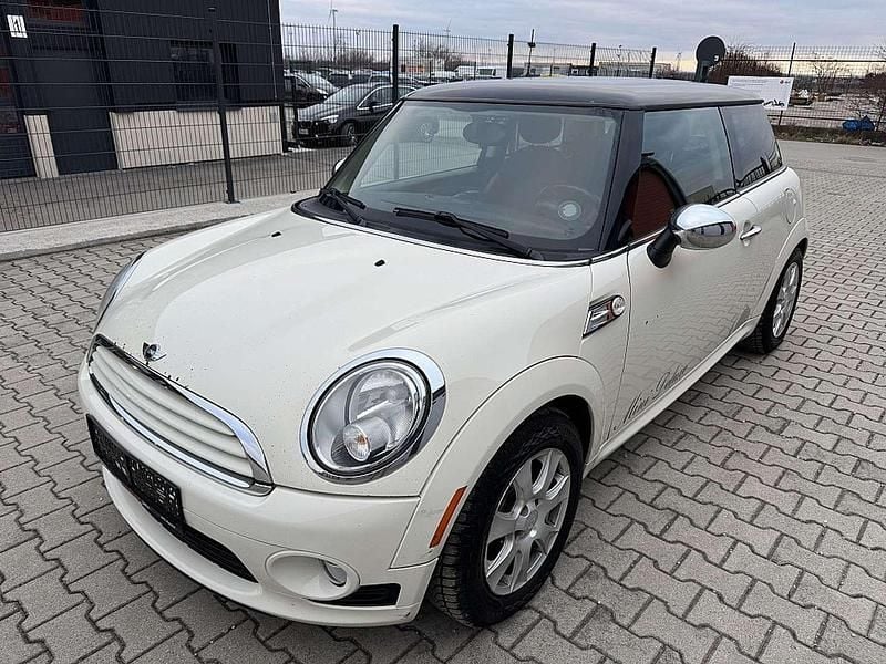 Weiß Gebraucht 2010 Mini Cooper D Kleinwagen | € 4.600 - Bild 1/4