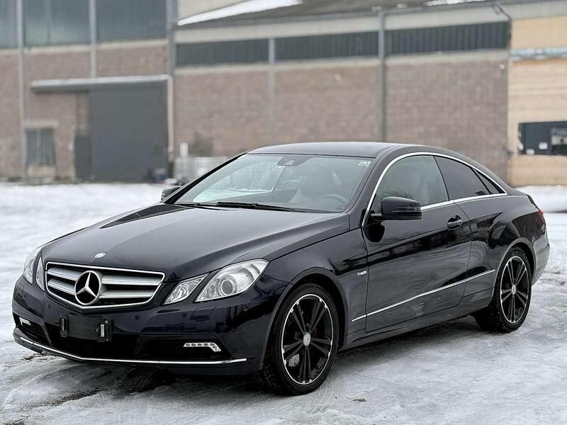 Gebraucht Mercedes E350 Executive 265 PS (194 kW) 2011 Coupé