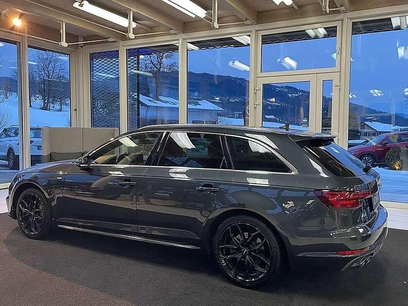 Gebraucht Audi A4 Sport 190 PS (139 kW) 2017 Grau Kombi