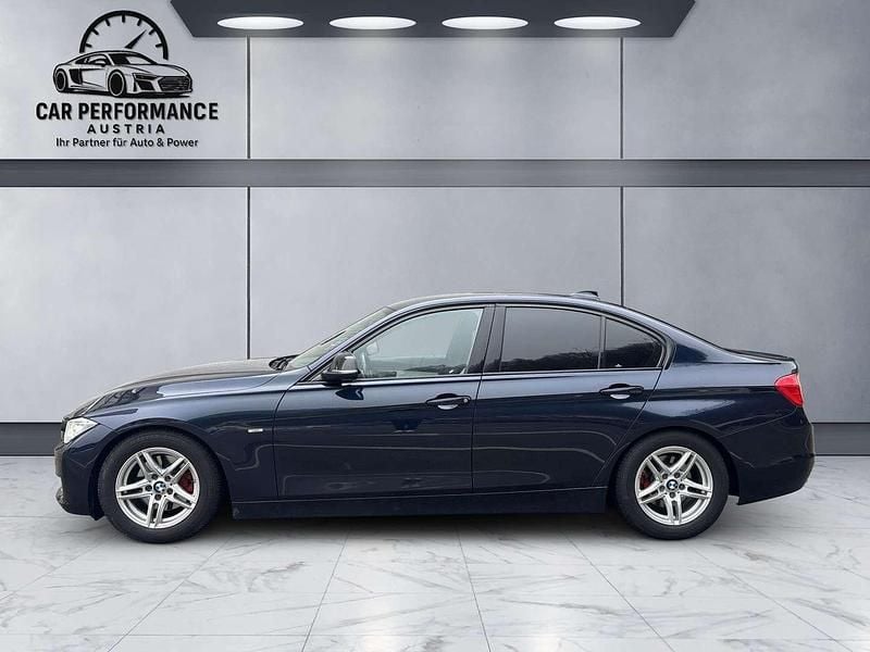 Gebraucht BMW 320 Luxury Line 184 PS (135 kW) 2013 Blau Limousine