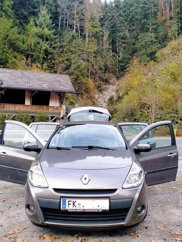 Gebraucht Renault Clio II Night&Day 75 PS (55 kW) 2010 Limousine