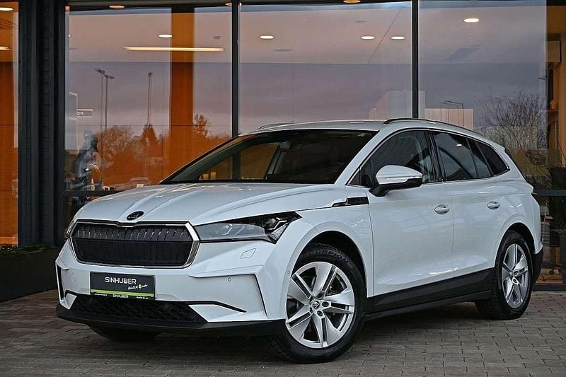 Weiß Gebraucht 2022 Skoda Enyaq iV SUV | € 28.390 (Guter Preis) - Bild 1/4