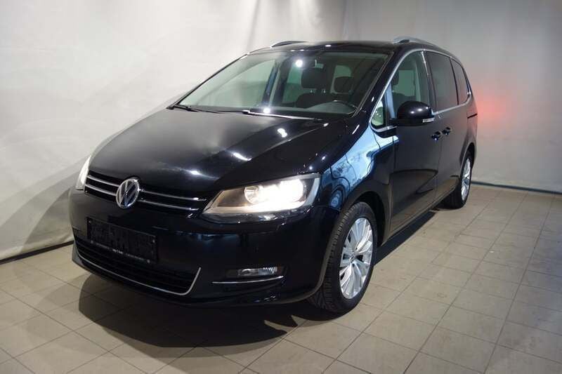 Schwarz metallicperleffektno Gebraucht 2016 VW Sharan Highline Van / Kleinbus | € 19.990 - Bild 1/4