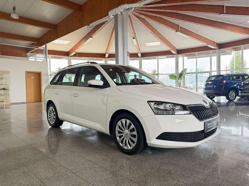 Gebraucht Skoda Fabia Active 95 PS (69 kW) 2022 Weiß Kombi