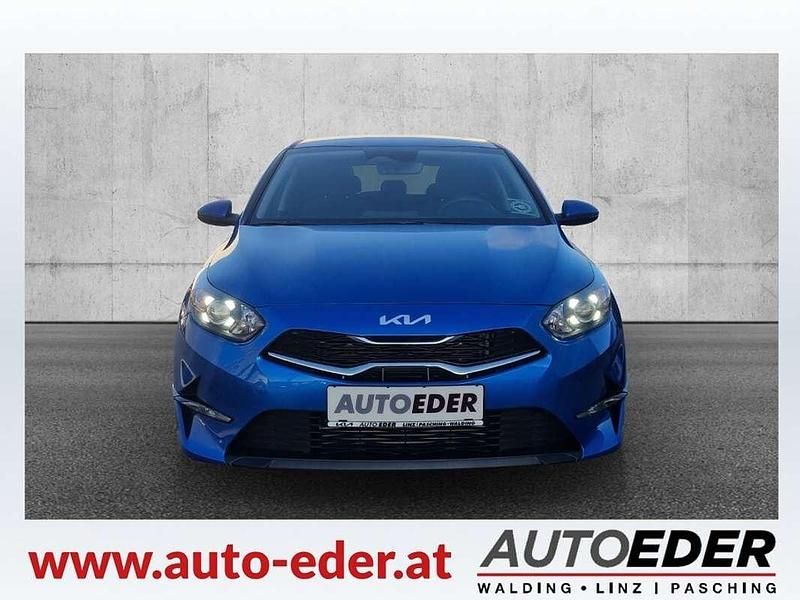 Gebraucht Kia Ceed Silver 101 PS (74 kW) 2025 Blau Kleinwagen